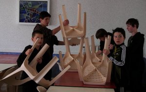 Préparation de notre réfectoire.